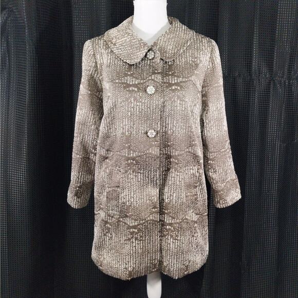 CARMEN MARC VALVO! TAUPE, CREAM, BLACK, GOLD PEARL & JEWEL BUTTON JACKET! SZ M - Picture 2 of 11